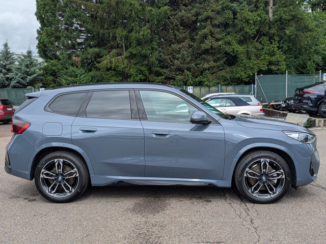 BMW X1 x30e M Sport PanoD.HUD ACC SurView Ha/Ka.19 Sportpaket Bluetooth Navi LED Vollleder Klima Standhz Ansicht 5 für Fahrzeugdetailseite