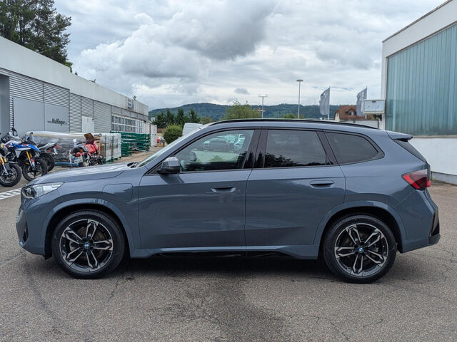 BMW X1 x30e M Sport PanoD.HUD ACC SurView Ha/Ka.19 Sportpaket Bluetooth Navi LED Vollleder Klima Standhz Ansicht 6 für Fahrzeugdetailseite
