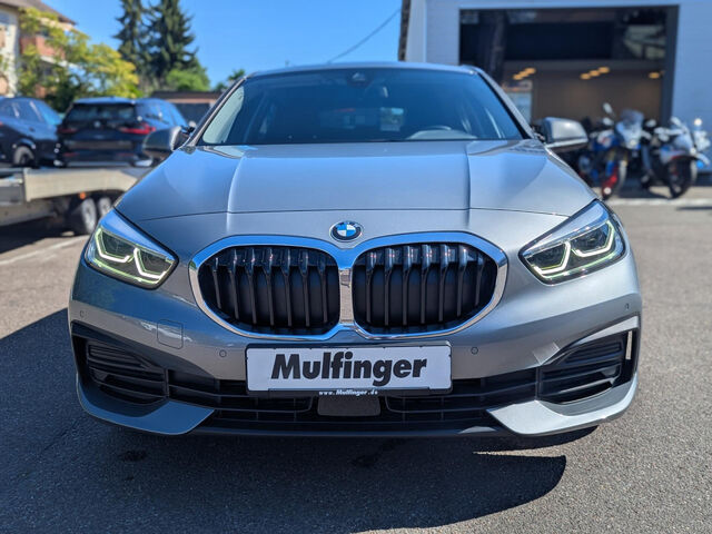 BMW 118 i Advantage LED Live-Prof. DAB Tempomat 17 Bluetooth Navi Klima PDC el. Fenster Ansicht 3 für Fahrzeugdetailseite