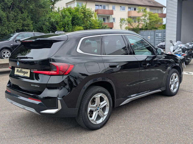 BMW X1 xDrive20d Sports.HUD SurView.KomfZug AHK 18 Bluetooth Navi LED Klima PDC el. Fenster Ansicht 9 für Fahrzeugdetailseite
