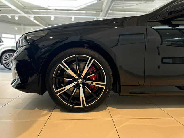 BMW i5 xD.40 M Sport Pro Bowers Sitzbel. SurView. 20 Sportpaket Bluetooth HUD Navi LED Klima Aktivlenkun Ansicht 8 für Fahrzeugdetailseite