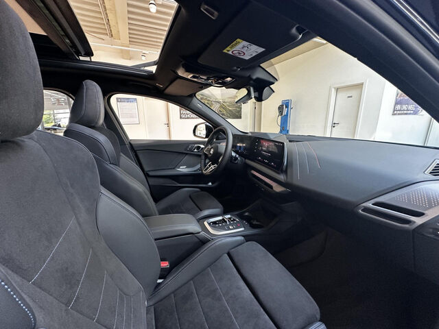 BMW 120 M Sport Pro HUD Ha/Ka ACC RFK AHK PanoD. 19 Sportpaket Bluetooth Navi LED Klima PDC Ansicht 12 für Fahrzeugdetailseite