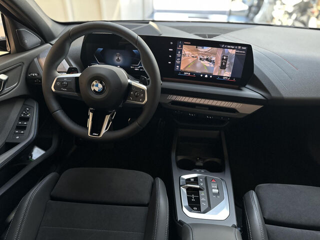 BMW 120 M Sport Pro HUD Ha/Ka ACC RFK AHK PanoD. 19 Sportpaket Bluetooth Navi LED Klima PDC Ansicht 13 für Fahrzeugdetailseite