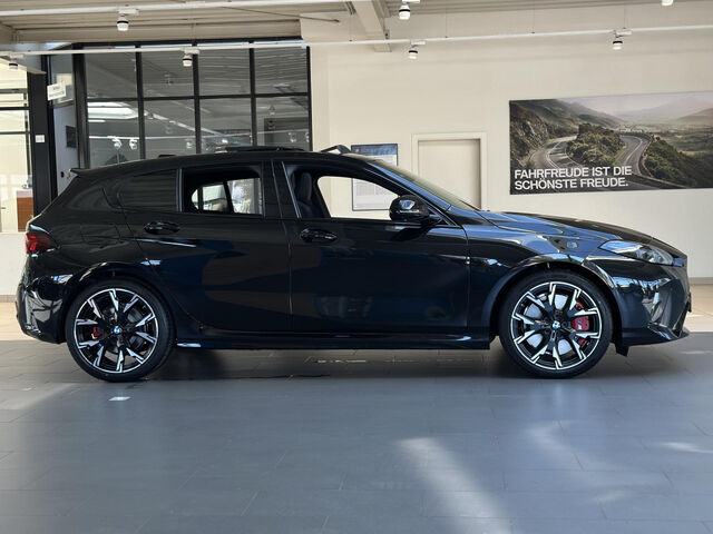 BMW 120 M Sport Pro HUD Ha/Ka ACC RFK AHK PanoD. 19 Sportpaket Bluetooth Navi LED Klima PDC Ansicht 6 für Fahrzeugdetailseite