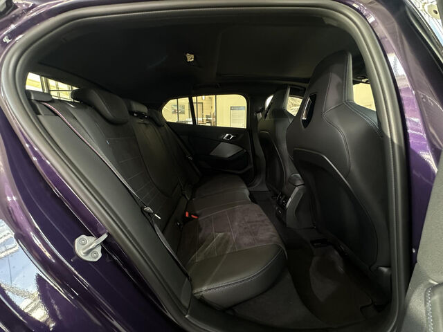 BMW M135 xD. HUD ACC AHK SurView. PanoD. Ha/Ka 19 Sportpaket Bluetooth Navi LED Klima PDC el. Fenster Ansicht 11 für Fahrzeugdetailseite