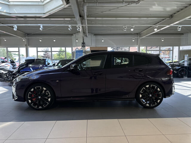 BMW M135 xD. HUD ACC AHK SurView. PanoD. Ha/Ka 19 Sportpaket Bluetooth Navi LED Klima PDC el. Fenster Ansicht 4 für Fahrzeugdetailseite