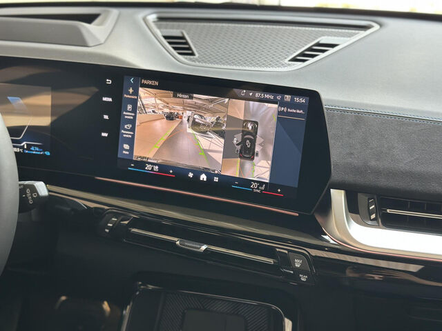 BMW X1 xDrive30e M Sport Pro AHK HUD ACC Ha/Ka 20 Sportpaket Bluetooth Navi LED Klima Standhzg PDC el. F Ansicht 13 für Fahrzeugdetailseite
