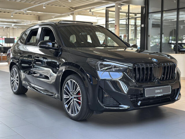 BMW X1 xDrive30e M Sport Pro AHK HUD ACC Ha/Ka 20 Sportpaket Bluetooth Navi LED Klima Standhzg PDC el. F Ansicht 2 für Fahrzeugdetailseite