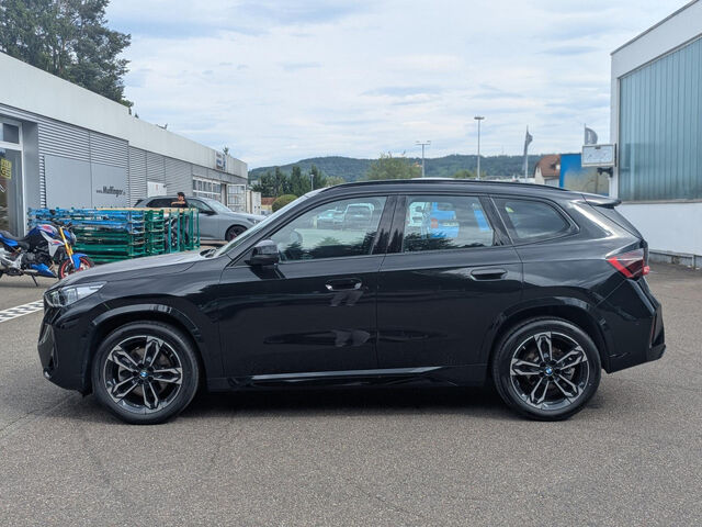 BMW X1 x23d M Sport AktivS+Massage ACC Ha/Ka.AHK 19 Sportpaket Bluetooth Navi LED Vollleder Klima PDC el Ansicht 6 für Fahrzeugdetailseite