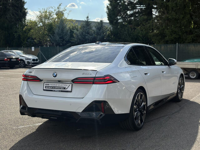 BMW 540 d xDr.M Sport Pro AutobahnAss.PanoD.B&W.21 Sportpaket Bluetooth HUD Navi LED Vollleder Klima PDC Ansicht 7 für Fahrzeugdetailseite