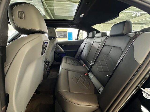 BMW 540 d xD. M Sport Pro ACC HUD PanoD. Bowers 21 Sportpaket Bluetooth Navi LED Vollleder Klima Aktivlen Ansicht 12 für Fahrzeugdetailseite