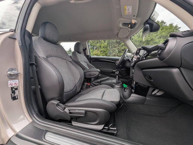 MINI One First Sports.Kamera Navi Sitzh.DrivAss.PDC Bluetooth LED Klima Einparkhilfe el. Fenster Ansicht 11 für Fahrzeugdetailseite