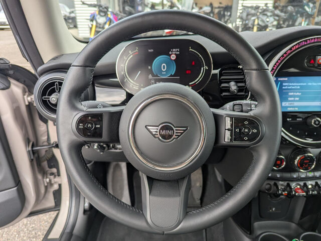 MINI One First Sports.Kamera Navi Sitzh.DrivAss.PDC Bluetooth LED Klima Einparkhilfe el. Fenster Ansicht 13 für Fahrzeugdetailseite