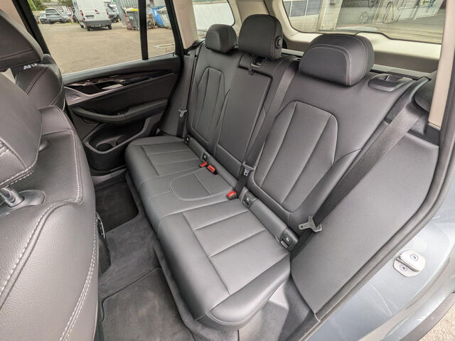 BMW X3 x20d Sports.HUD ACC SuView.Laser HiFi AHK 19 Bluetooth Navi Vollleder Klima PDC el. Fenster Ansicht 12 für Fahrzeugdetailseite