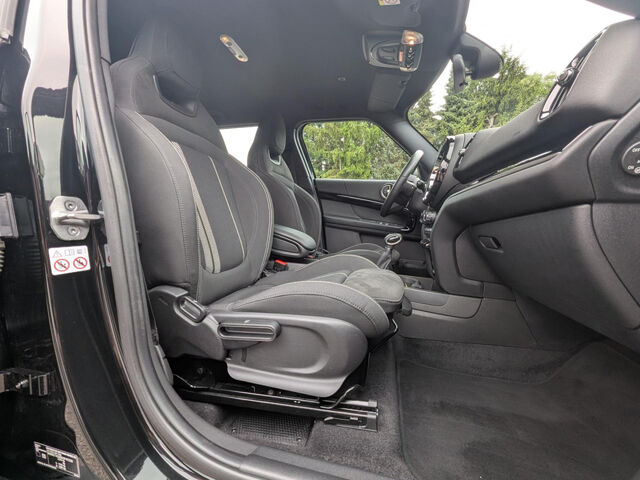 MINI Cooper SE Countryman All4 JCW Sitzh.Navi LED 18 Sportpaket Bluetooth Klima Einparkhilfe el. Fenster Ansicht 11 für Fahrzeugdetailseite