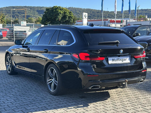 BMW 520 d T. Sports.PanoDach Kamera LiveProf.AHK 18 Navi LED Klima PDC el. Fenster Ansicht 5 für Fahrzeugdetailseite