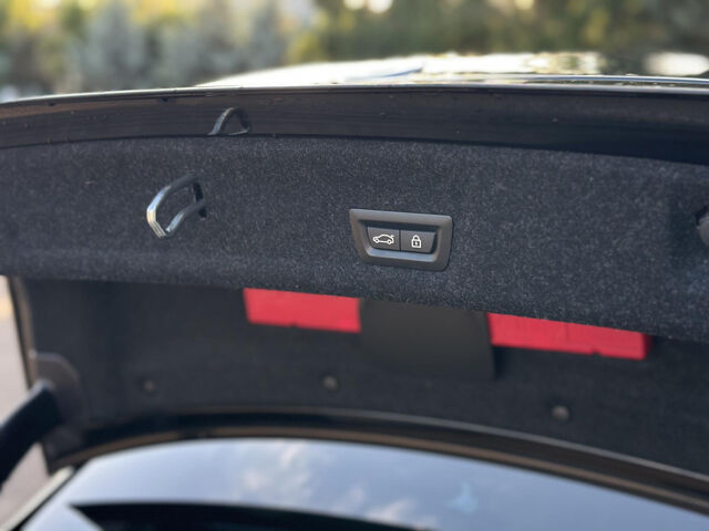 BMW 320 e M Sport HUD ACC Kamera Lenkradh.LivePr.HiFi Sportpaket Bluetooth Navi LED Klima Standhzg PDC el Ansicht 10 für Fahrzeugdetailseite