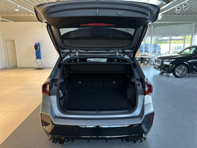 BMW X1 M35i xDrive HUD AHK Ha/Ka PanoD. SurView. 20 Sportpaket Bluetooth Navi LED Klima PDC el. Fenster Ansicht 11 für Fahrzeugdetailseite