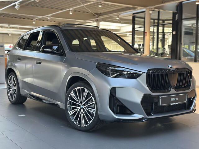 BMW X1 M35i xDrive HUD AHK Ha/Ka PanoD. SurView. 20 Sportpaket Bluetooth Navi LED Klima PDC el. Fenster Ansicht 2 für Fahrzeugdetailseite