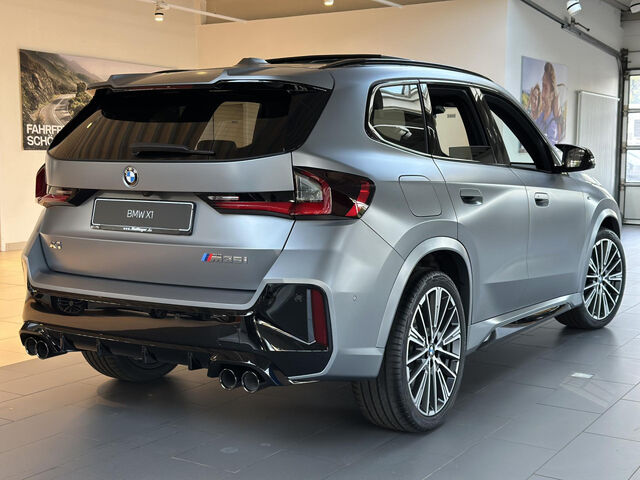 BMW X1 M35i xDrive HUD AHK Ha/Ka PanoD. SurView. 20 Sportpaket Bluetooth Navi LED Klima PDC el. Fenster Ansicht 3 für Fahrzeugdetailseite