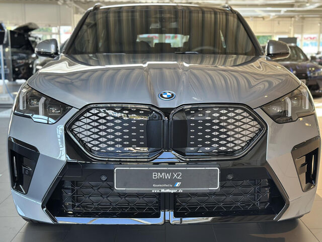 BMW iX2 x30 M Sport Pro AHK HUD Ha/Ka PanoD. SurView. Sportpaket Bluetooth Navi LED Vollleder Klima Stan Ansicht 5 für Fahrzeugdetailseite