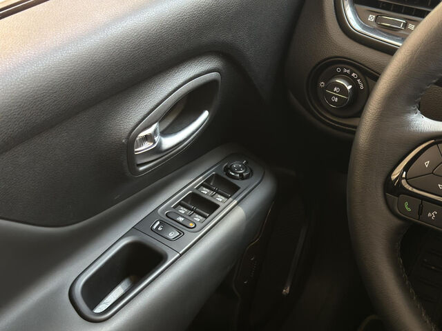JEEP Renegade S-Limited Plug-In-Hybrid 4xe ACC PanoD Bluetooth Navi LED Vollleder Klima Einparkhilfe el. Ansicht 12 für Fahrzeugdetailseite