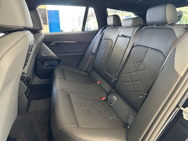 BMW 540 d xD. T. M Sport Pro ACC AHK Sitzbel. PanoD. Sportpaket Bluetooth HUD Navi LED Vollleder Klima Ak Ansicht 12 für Fahrzeugdetailseite