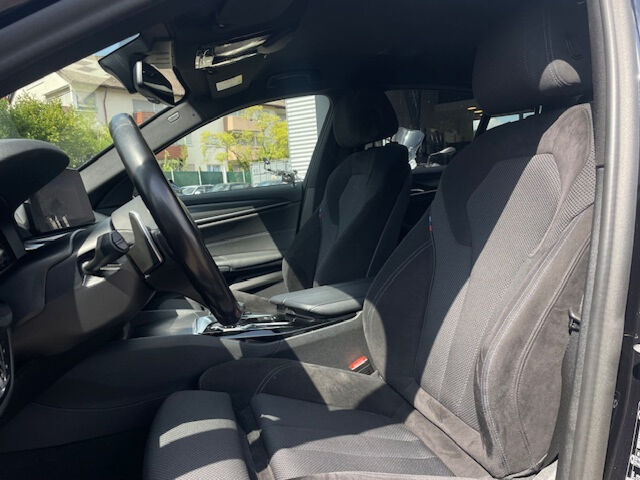 BMW 530 e xDr.M Sport HUD Kamera Laser HiFi AHK 19 Sportpaket Bluetooth Navi Klima Standhzg PDC el. Fenst Ansicht 10 für Fahrzeugdetailseite