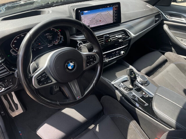 BMW 530 e xDr.M Sport HUD Kamera Laser HiFi AHK 19 Sportpaket Bluetooth Navi Klima Standhzg PDC el. Fenst Ansicht 11 für Fahrzeugdetailseite