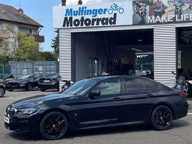 BMW 530 e xDr.M Sport HUD Kamera Laser HiFi AHK 19 Sportpaket Bluetooth Navi Klima Standhzg PDC el. Fenst Ansicht 3 für Fahrzeugdetailseite