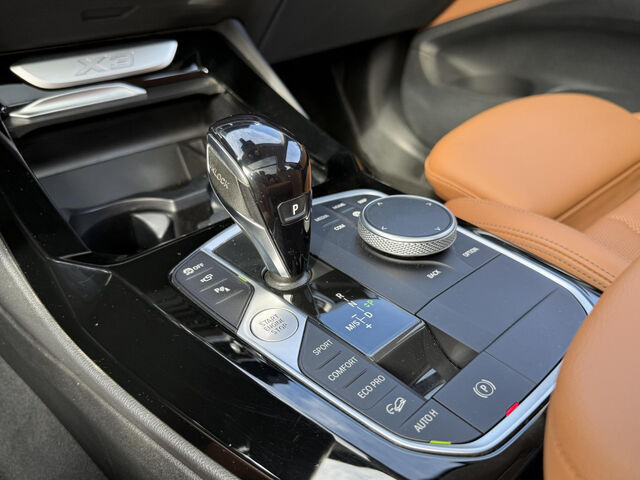 BMW X3 x20d Sports.Standh.SurView PanoDach Laser AHK Bluetooth Navi Vollleder Klima Standhzg PDC el. Fen Ansicht 14 für Fahrzeugdetailseite