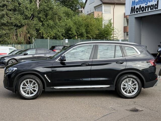 BMW X3 x20d Sports.Standh.SurView PanoDach Laser AHK Bluetooth Navi Vollleder Klima Standhzg PDC el. Fen Ansicht 5 für Fahrzeugdetailseite