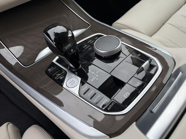 BMW X5 x45e Leder KomfS+Belüft.HUD ACC Laser AHK 20 Bluetooth Navi Vollleder Klima Luftfederung Standhz Ansicht 9 für Fahrzeugdetailseite
