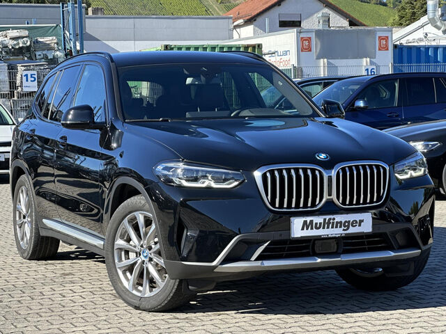 BMW X3 x30e Sports.ACC Kamera Live-Prof.HiFi AHK 19 Bluetooth Navi LED Vollleder Klima Standhzg PDC el. Ansicht 2 für Fahrzeugdetailseite
