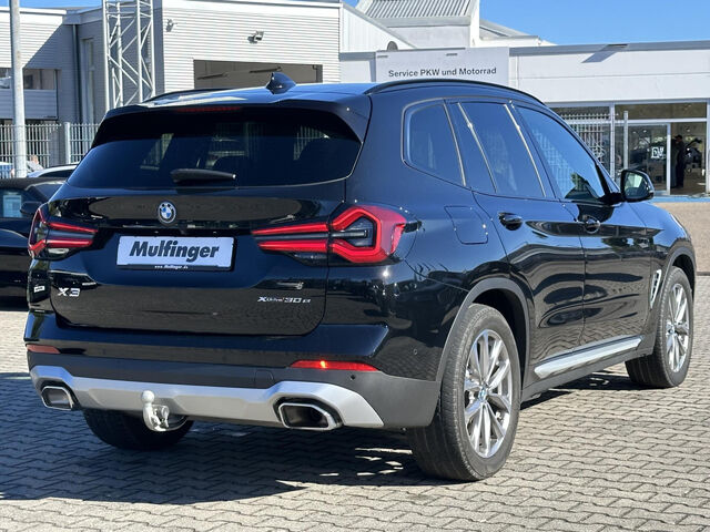 BMW X3 x30e Sports.ACC Kamera Live-Prof.HiFi AHK 19 Bluetooth Navi LED Vollleder Klima Standhzg PDC el. Ansicht 8 für Fahrzeugdetailseite
