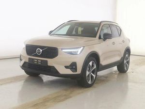 VOLVO XC40 B4 Plus Dark 2WD...