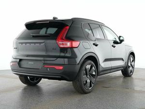 VOLVO XC40 B3 Plus Black Edition 2WD...