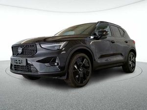 VOLVO XC40 B3 Ultra Black Edition 2WD...