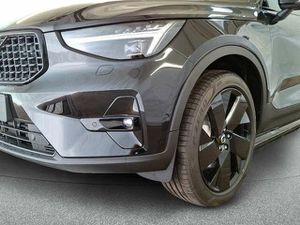 VOLVO XC40 B3 Ultra Black Edition 2WD...