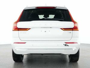 VOLVO XC60 T6 Ultra Bright Plug-In Hybrid AWD...