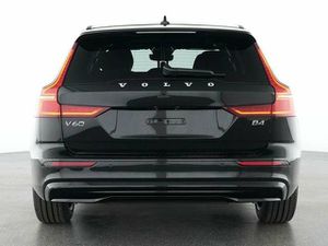 VOLVO V60 B4 Mild-Hybrid Kombi Plus Dark...