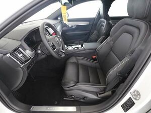 VOLVO V90 T8 Ultra Dark Recharge Plug-In Hybrid AWD...