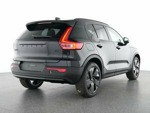 VOLVO XC40 B3 Plus Black Edition 2WD...