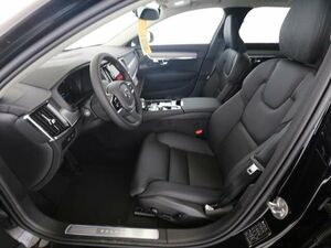 VOLVO V90 T8 Plus Dark Recharge Plug-In Hybrid AWD...