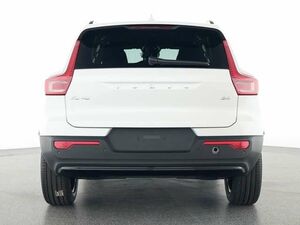 VOLVO XC40 B4 Mild-Hybrid Benzin Plus Dark 2WD...