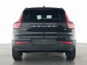VOLVO XC40 B4 Mild-Hybrid Benzin Plus Dark 2WD...