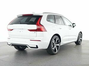 VOLVO XC60 B5 Ultra Dark AWD...