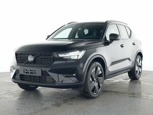 VOLVO XC40 B3 Plus Black Edition 2WD...