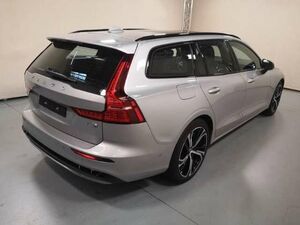 VOLVO V60 T8 Ultra Dark Recharge Plug-In Hybrid AWD...