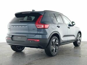 VOLVO XC40 B4 Plus Black Edition 2WD...